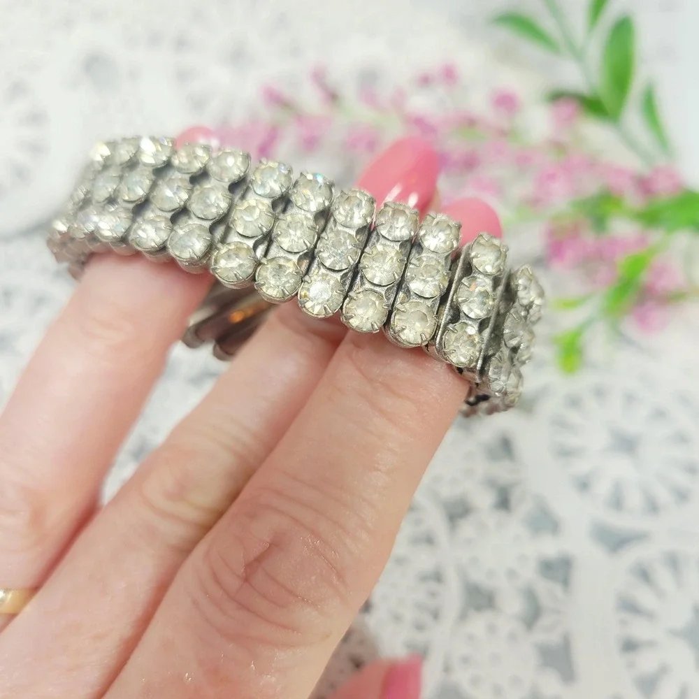 1950s Vintage Rhinestone Stretch Link Bracelet Mid-Century Glamour